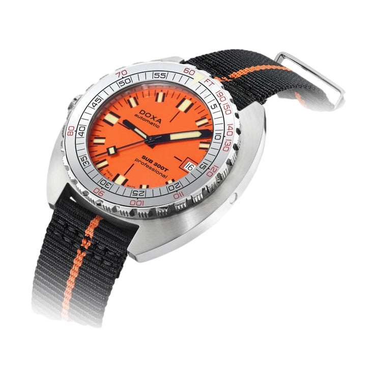 Sub 300T Aristera Professional 42.5mm - Orange on Bracelet