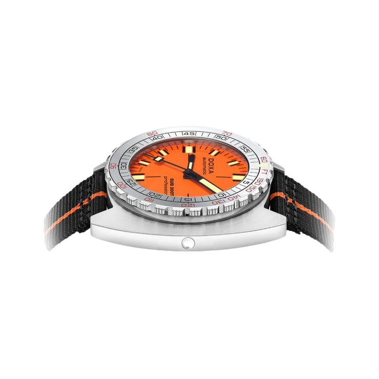 Sub 300T Aristera Professional 42.5mm - Orange on Bracelet